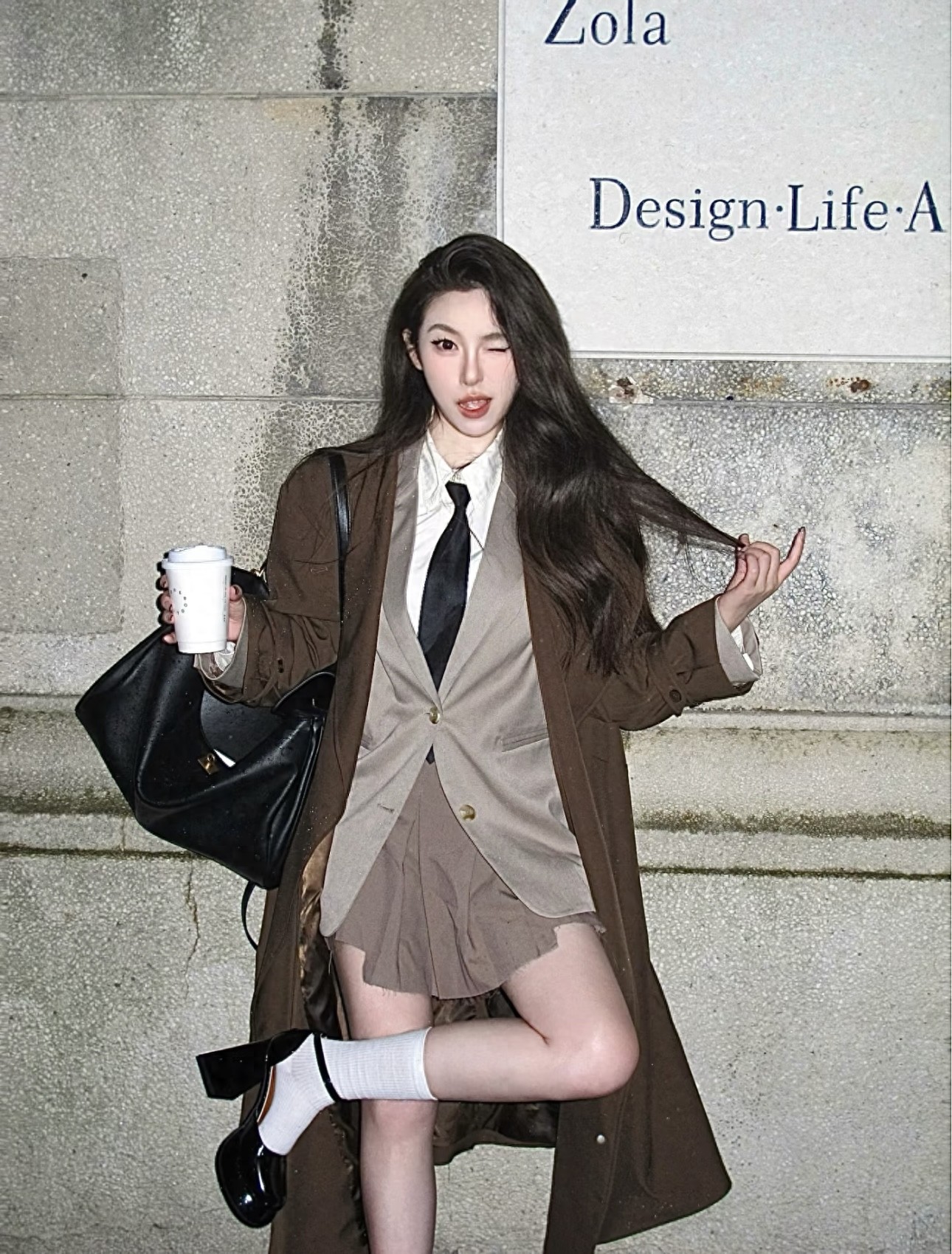 春节假期前的通勤穿搭来了！三种风格任你选，活力休闲温婉