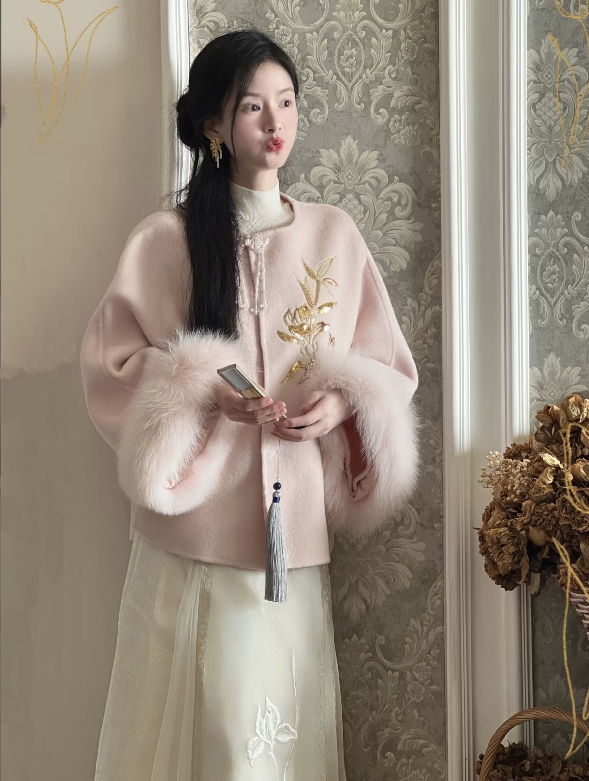 春节假期前的通勤穿搭来了！三种风格任你选，活力休闲温婉