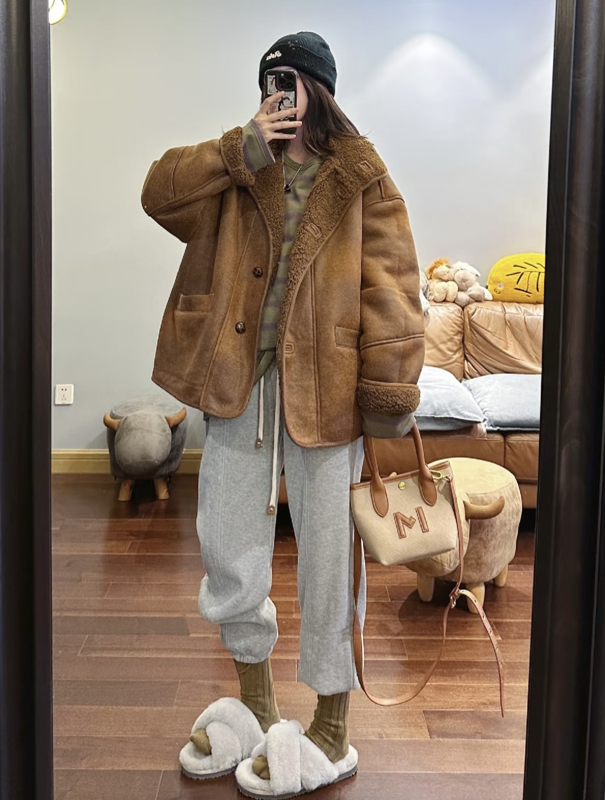 春节假期前的通勤穿搭来了！三种风格任你选，活力休闲温婉