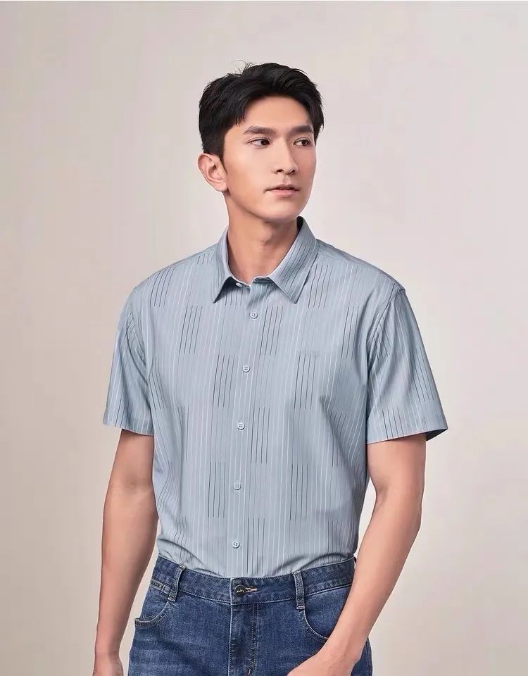 告别“工服感”！海澜之家短袖衬衫，这样搭出高级休闲风！