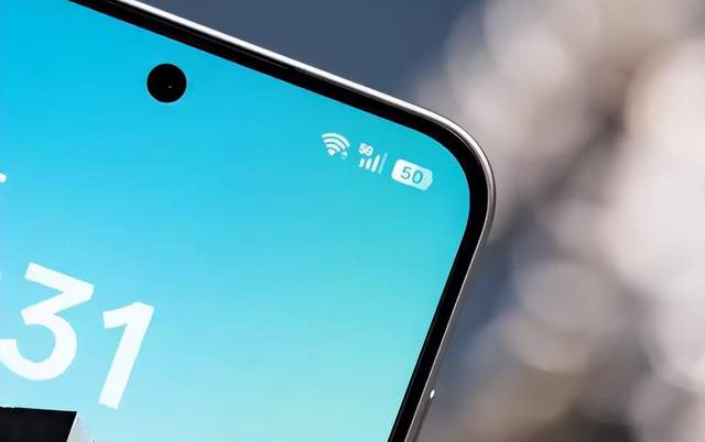 一加Ace5刷新中端机市场，双重革新带来突破体验