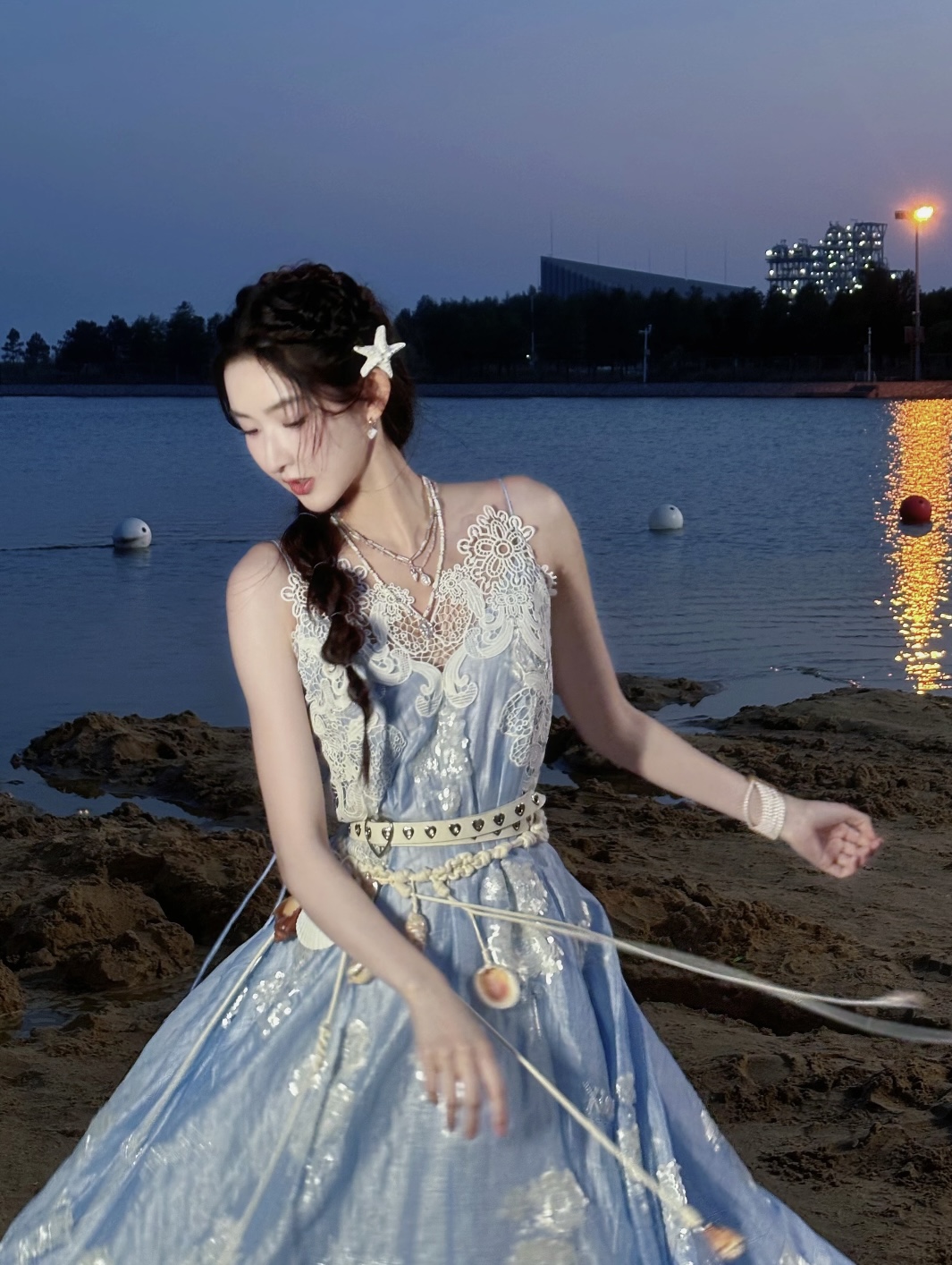 王玉雯的精致配饰大合集，用配饰装点穿搭，超有时尚张力