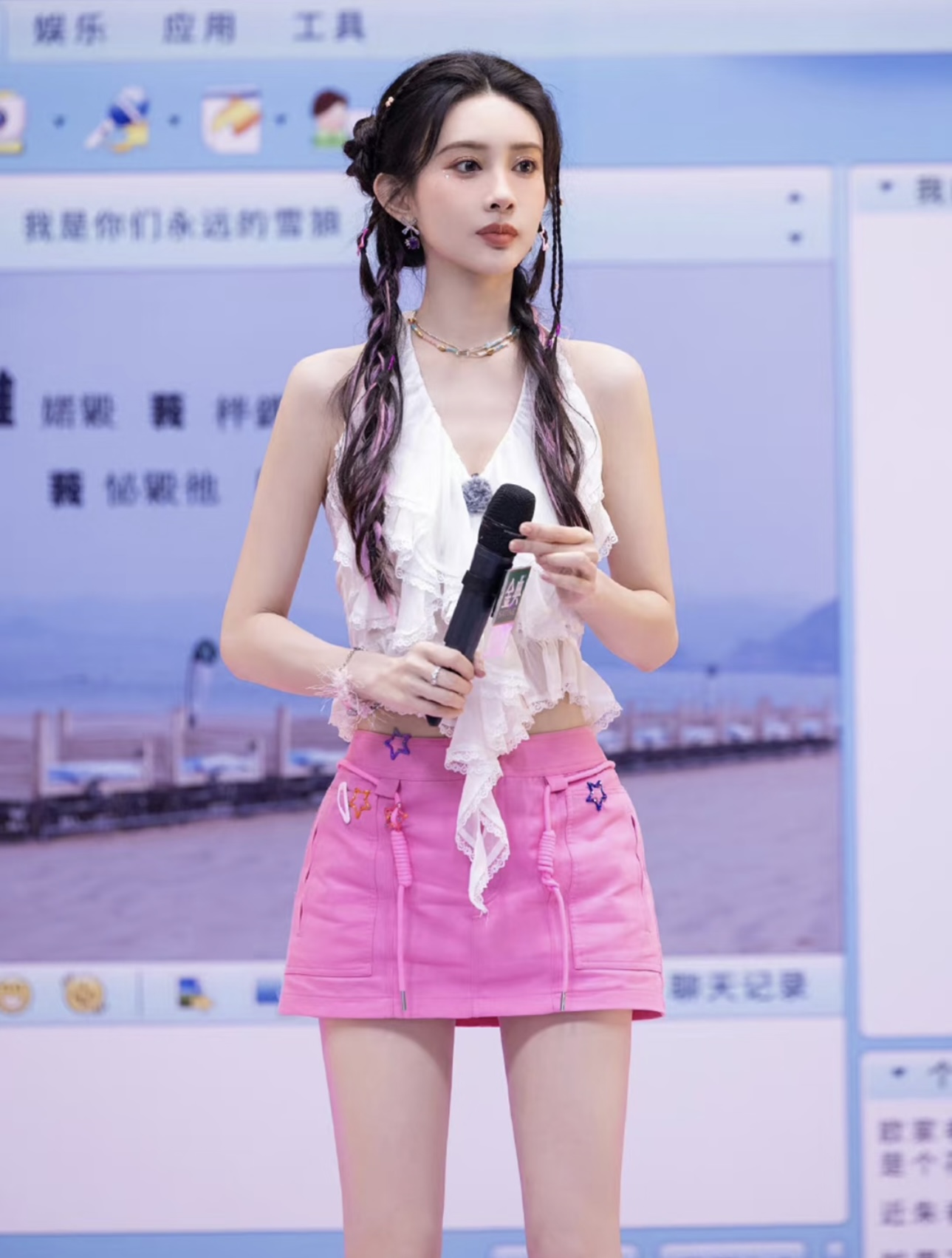 细数孟子义那些“花里胡哨”的穿搭，是时髦“浓人”，轻松驾驭