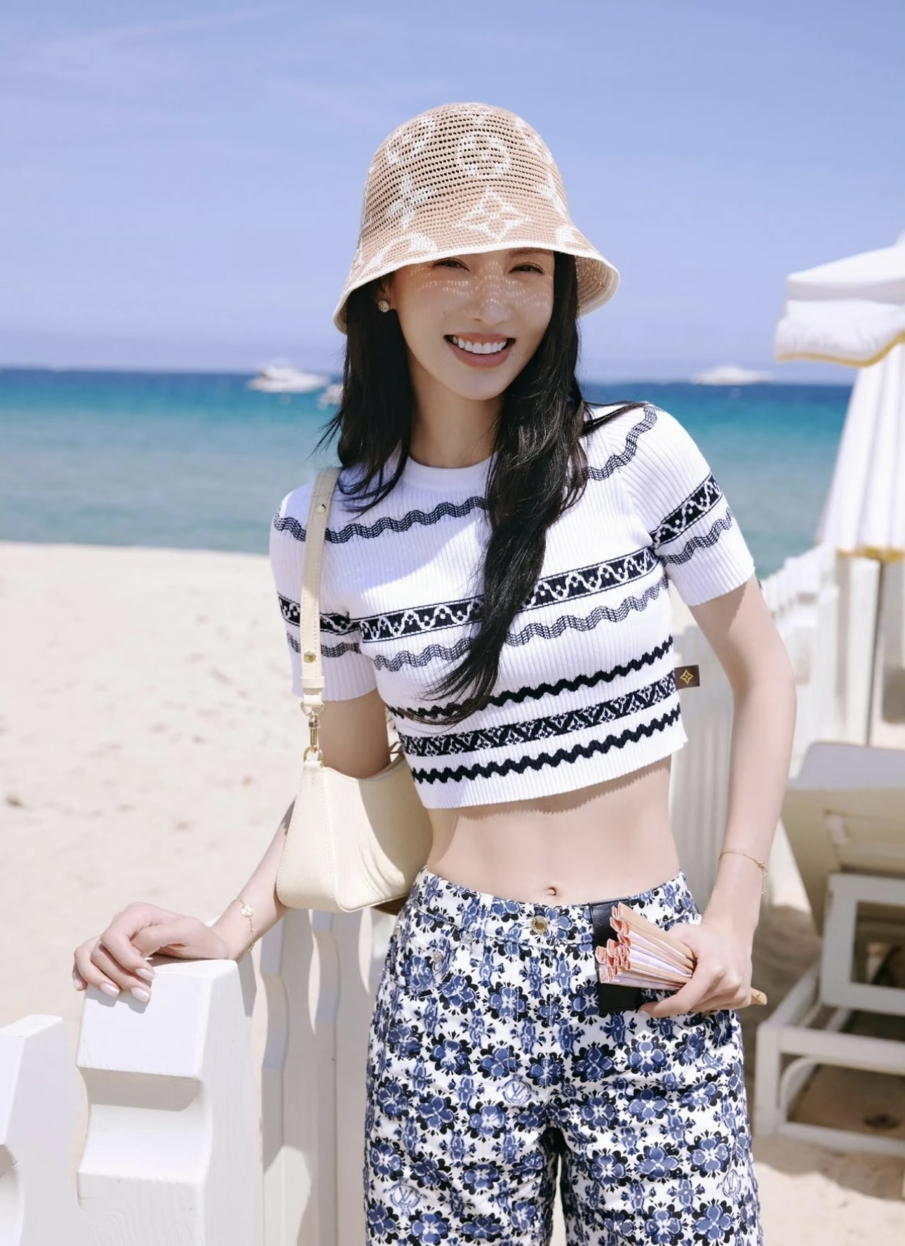 百变金晨穿搭来袭，跟着穿，轻松拿捏好衣品