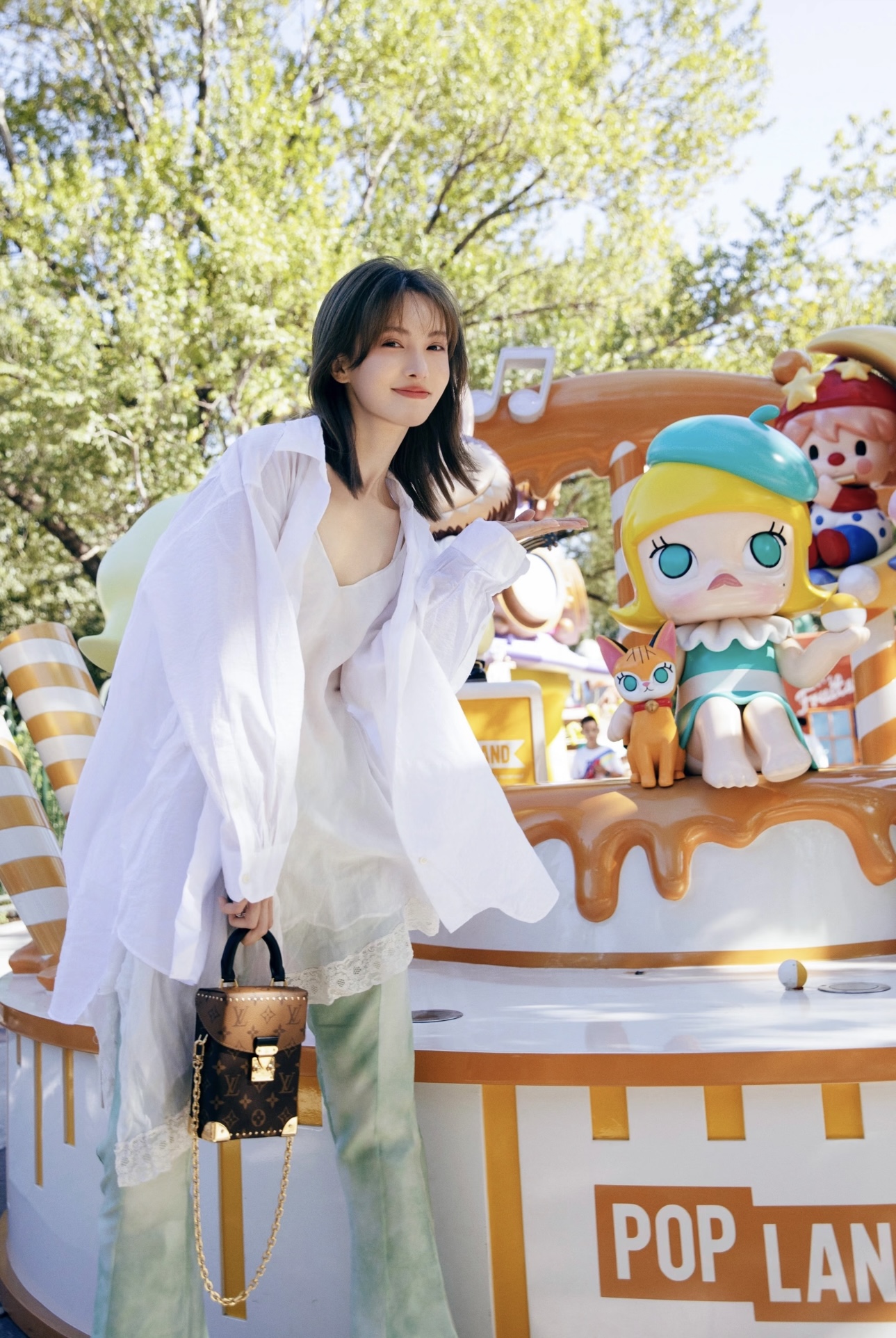 百变金晨穿搭来袭，跟着穿，轻松拿捏好衣品