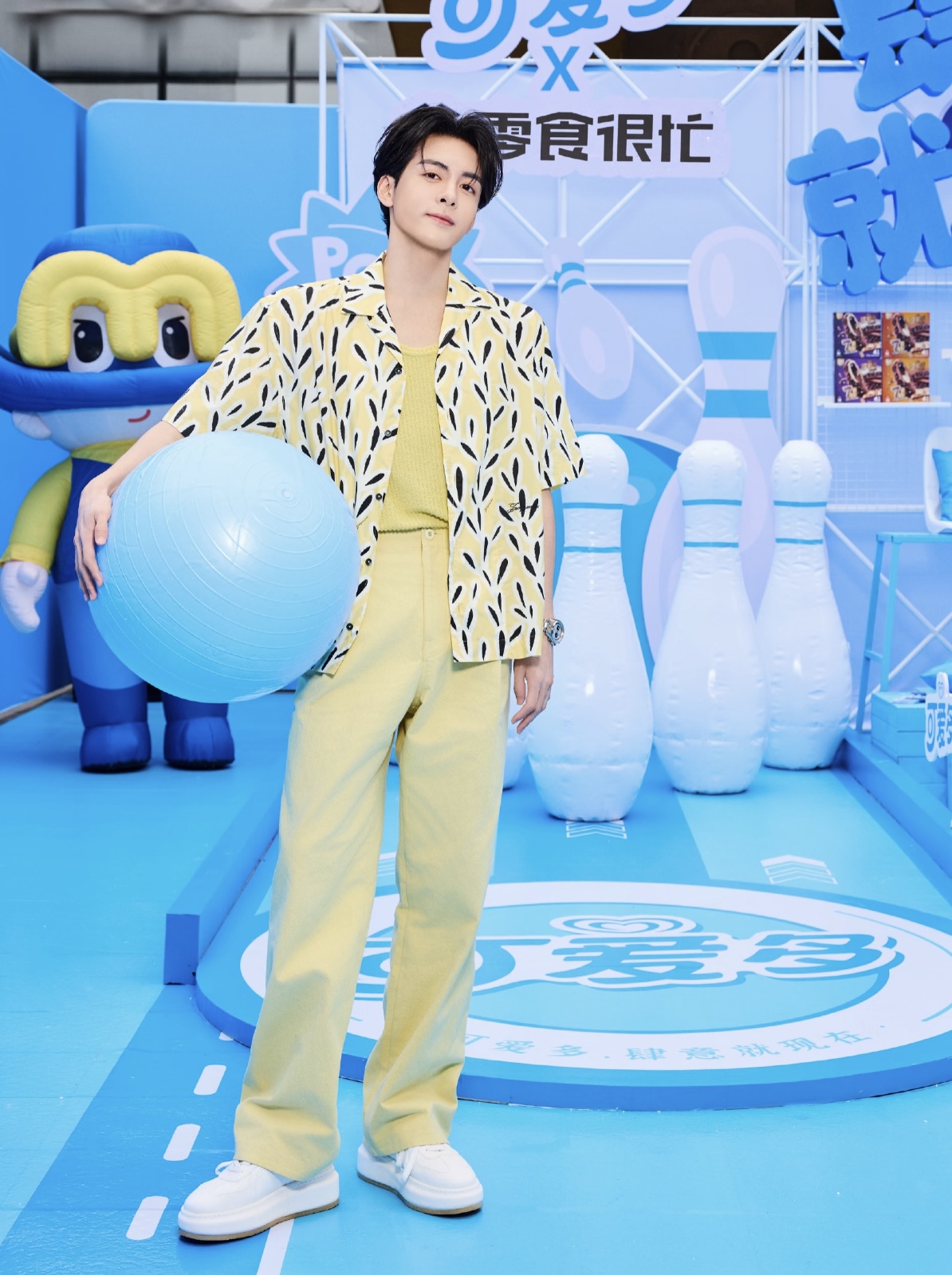 曾舜晞、陈哲远穿搭指南：清爽又夏天，不费力的少年感