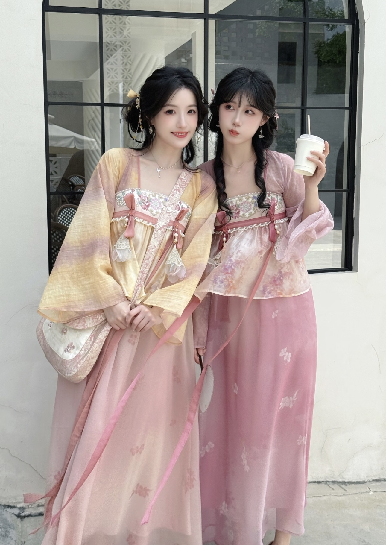 12套闺蜜OOTD｜跟姐妹这样穿出门，回头率也太高了吧！