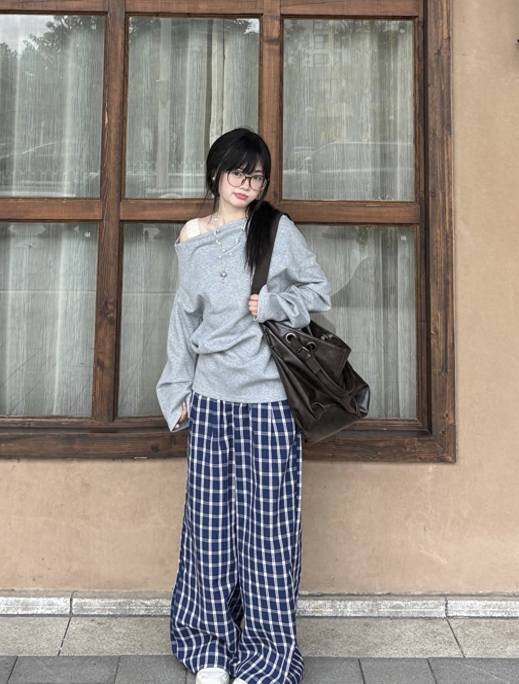 早秋的第一套穿搭怎么选？时尚、舒适是首选，适合淡人的初秋look