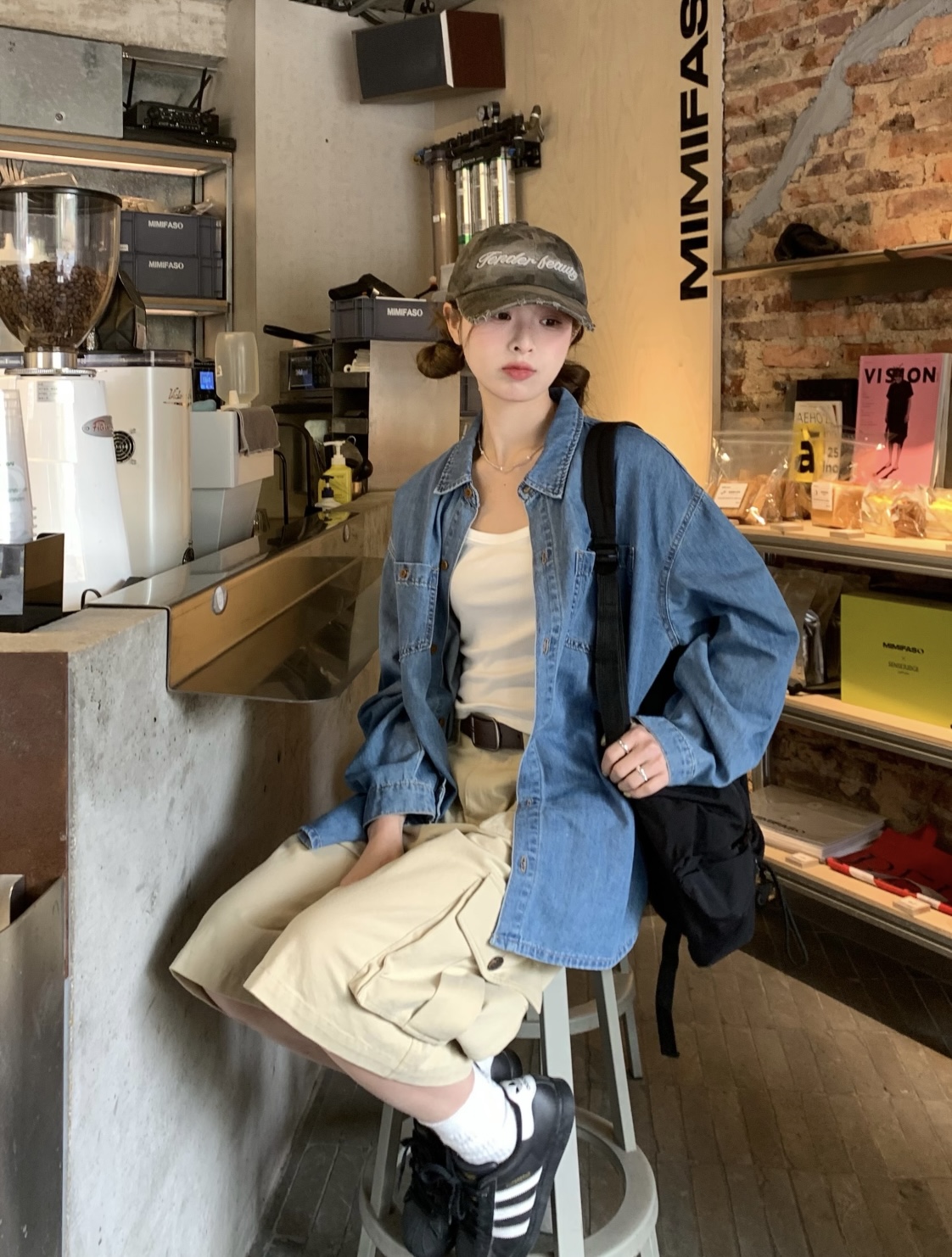 早秋的第一套穿搭怎么选？时尚、舒适是首选，适合淡人的初秋look