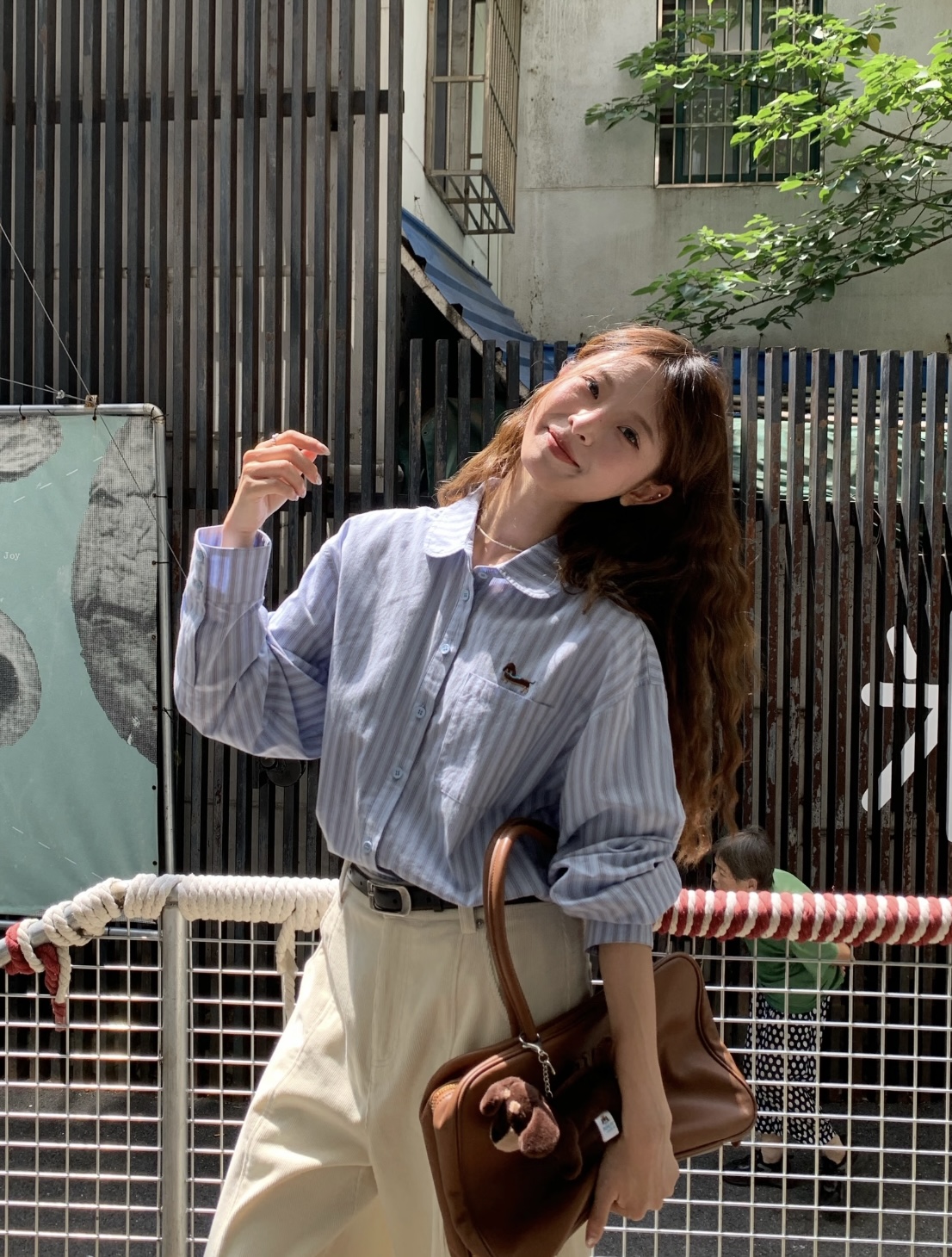 早秋的第一套穿搭怎么选？时尚、舒适是首选，适合淡人的初秋look