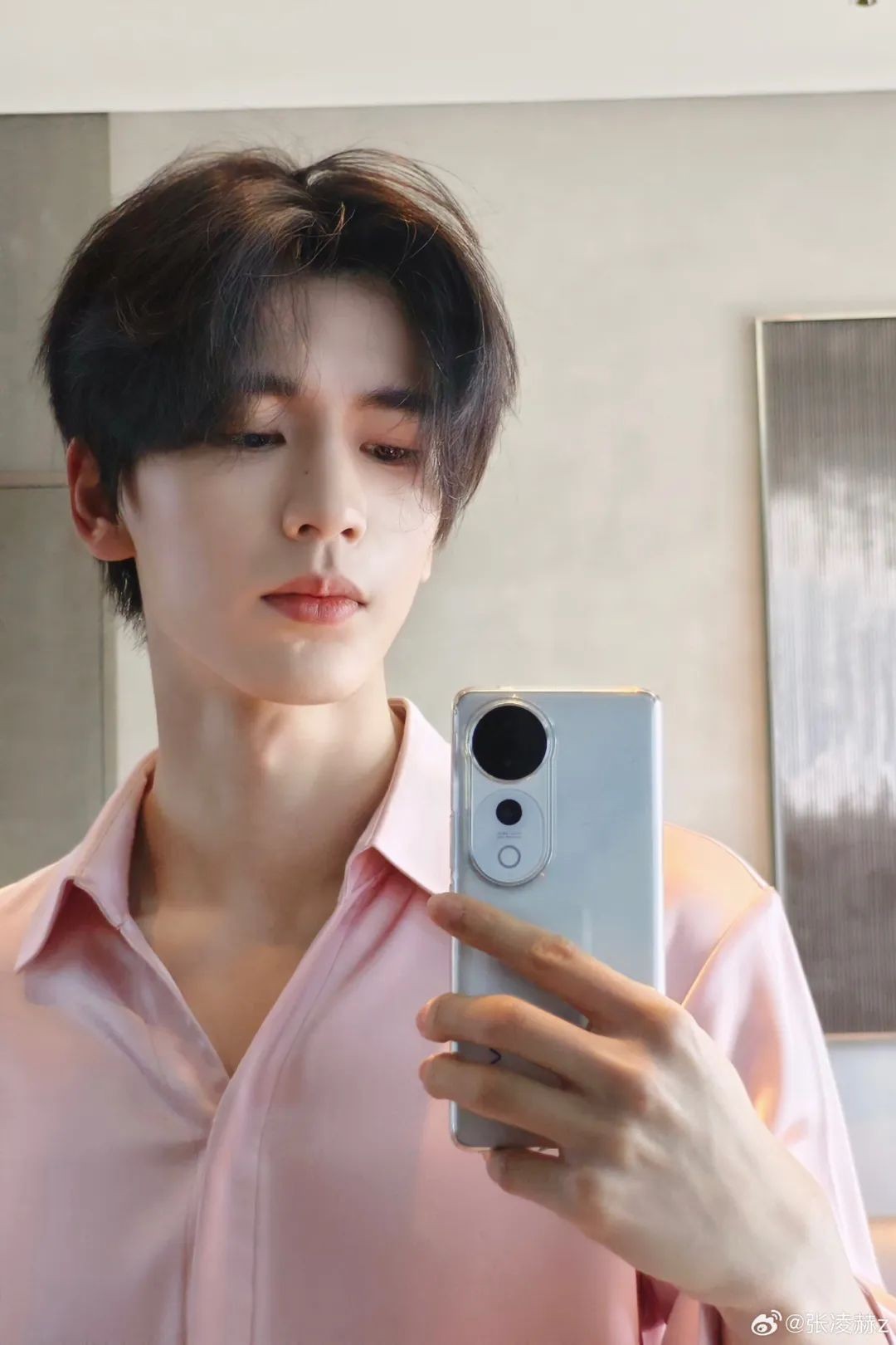 上头！张凌赫的私服品味和他的脸一样，堪称“人间艺术品”！