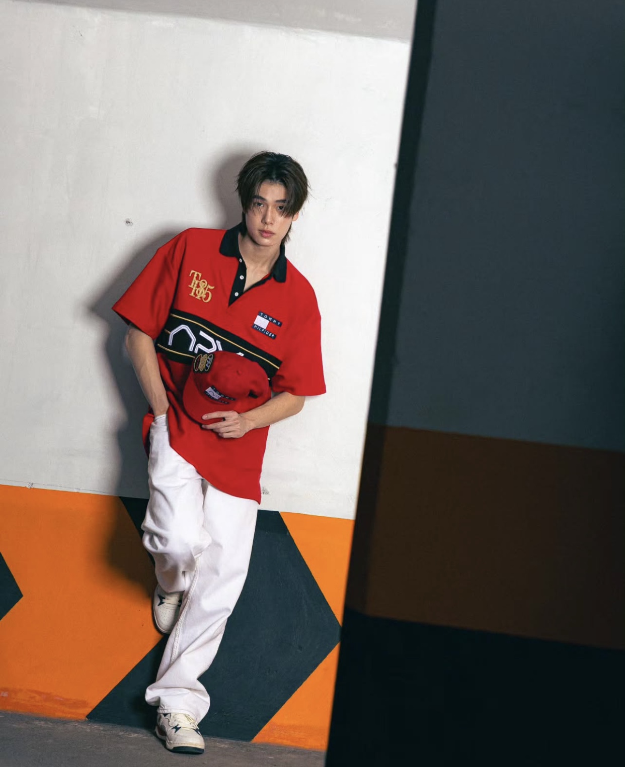 偶像男星卸去舞台光环的穿搭，才是普通人的品味升级教科书。