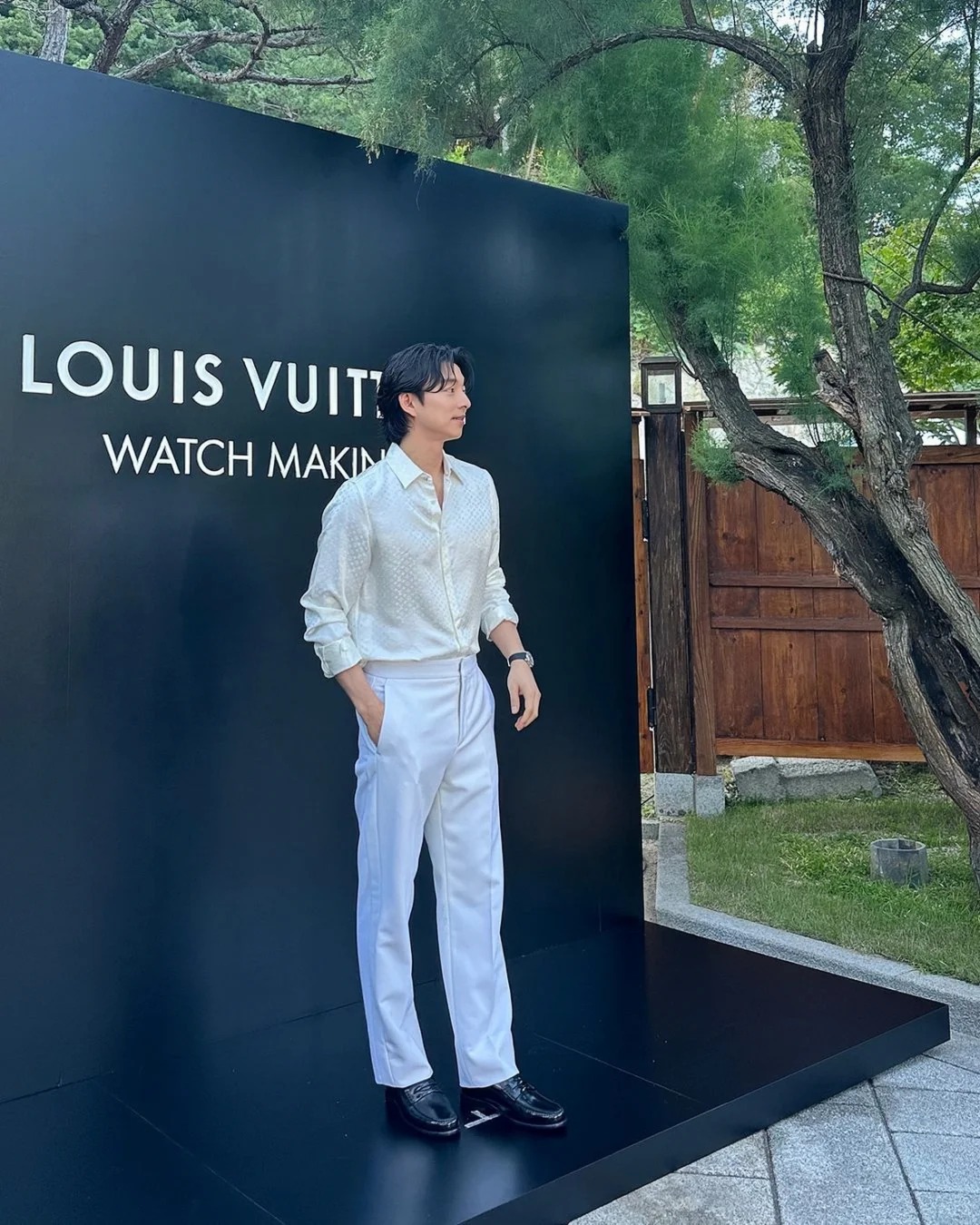 我天！男生把白裤子搭得这么好看，是合法的吗？