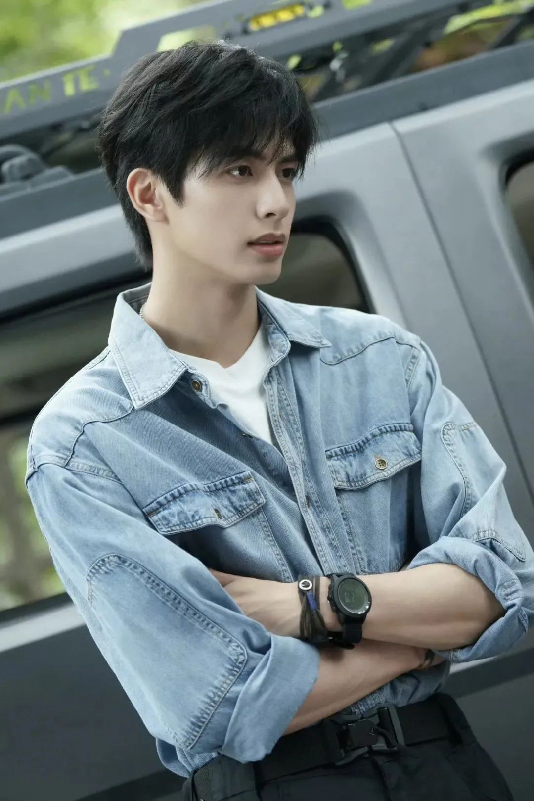 教你低门槛复制宋威龙张凌赫的“牛仔氛围感”穿搭秘诀！