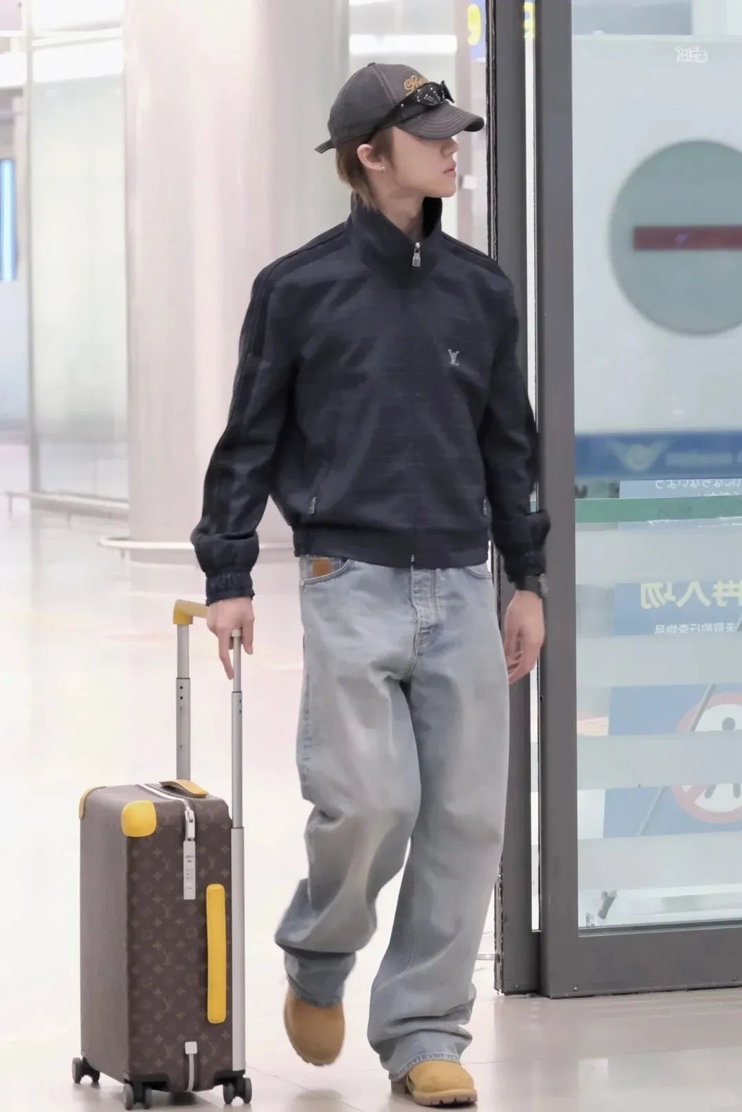 教你低门槛复制宋威龙张凌赫的“牛仔氛围感”穿搭秘诀！