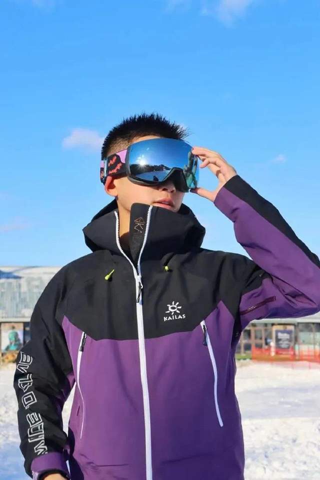 一年卖出40亿，凯乐石的崛起之路真的只是“始祖鸟”平替？