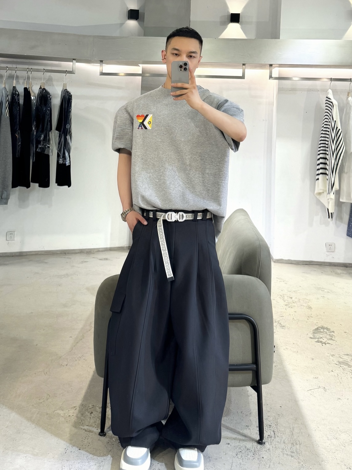 男生穿搭加分神器：基本款配饰大合集，点缀时尚