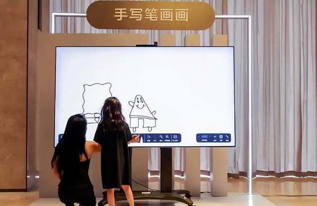 华为Mate TV正式亮相，轰开电视行业全新十年