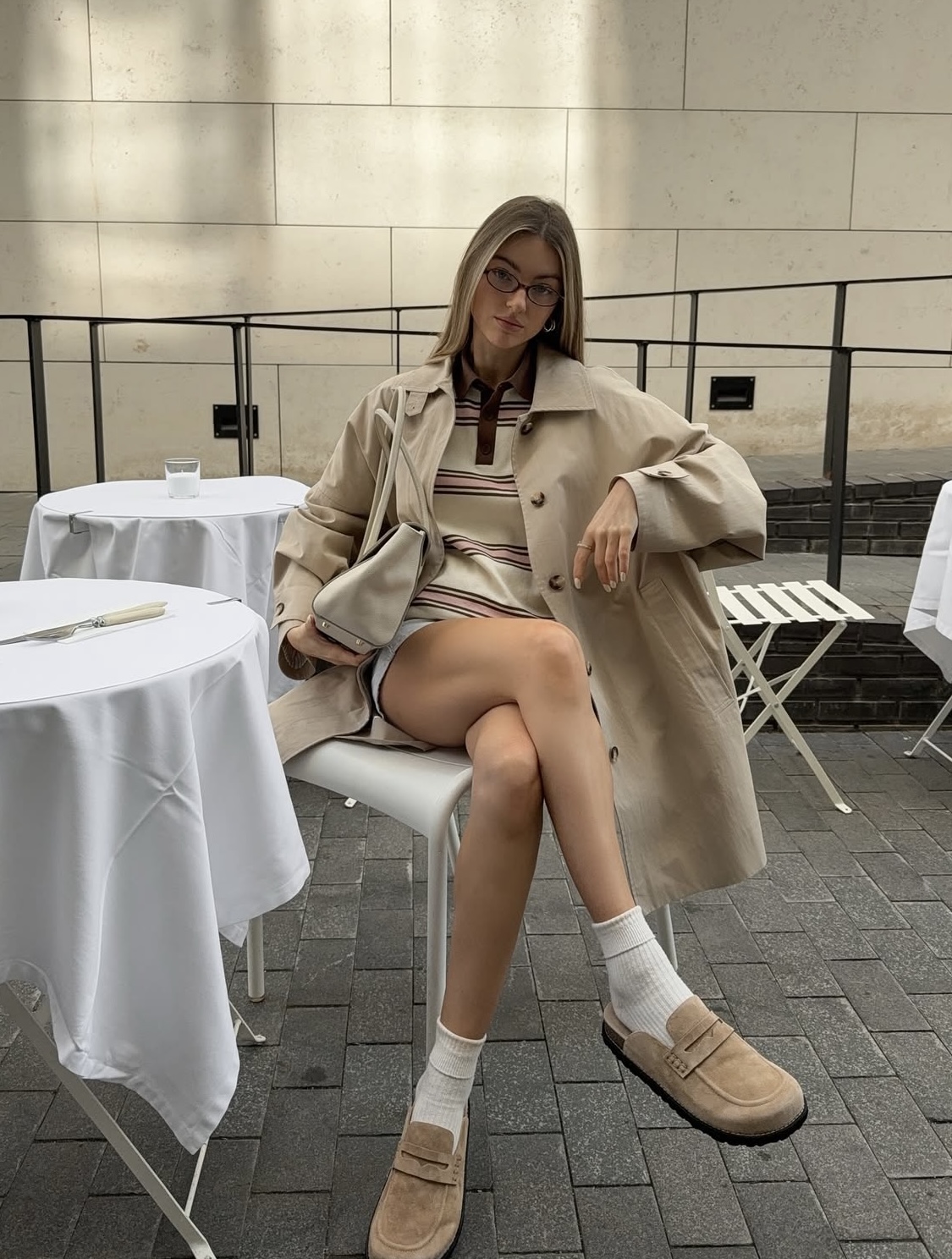 一秒入秋｜ins博主lizarudkevich的12套秋日复古穿搭，高级又吸睛