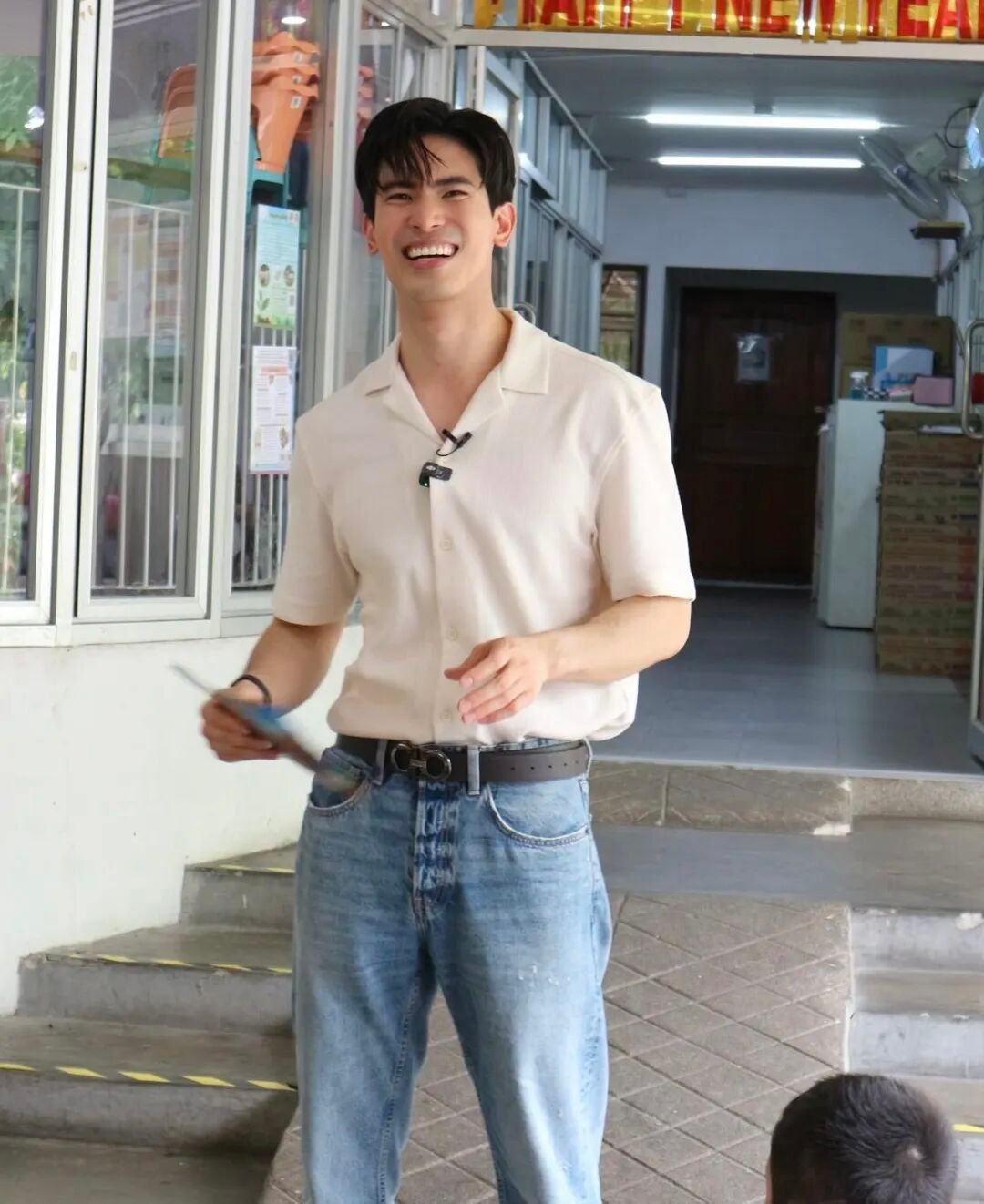 泰星SonYuKe的穿衣心得曝光：不紧绷的性感+衣冠楚楚的满分示范！