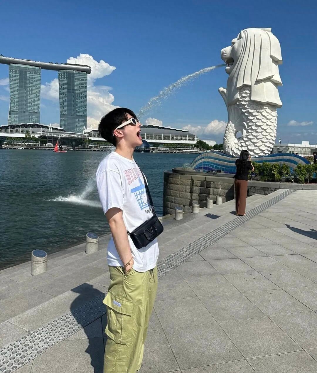 工装裤与秋天的搭配：文艺男生的松弛感穿搭是如何养成的？