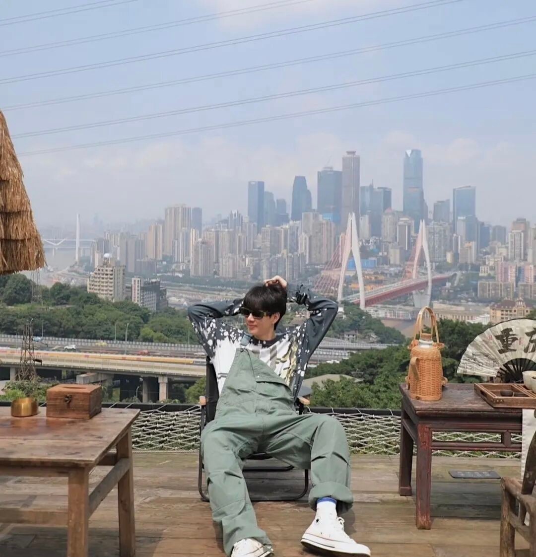 少年感永不褪色！一双复古帆布鞋是你的青春入场券。