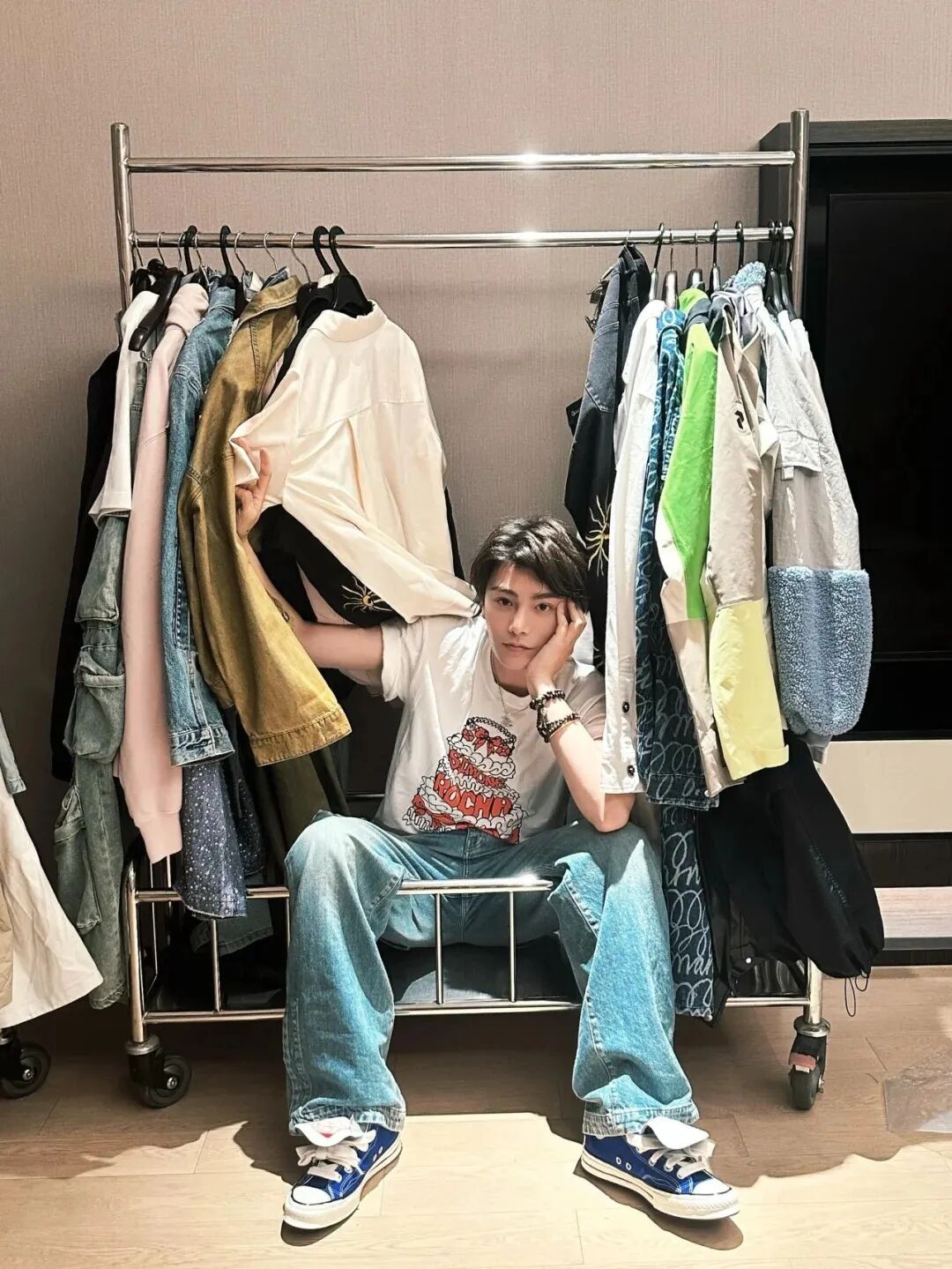 少年感永不褪色！一双复古帆布鞋是你的青春入场券。