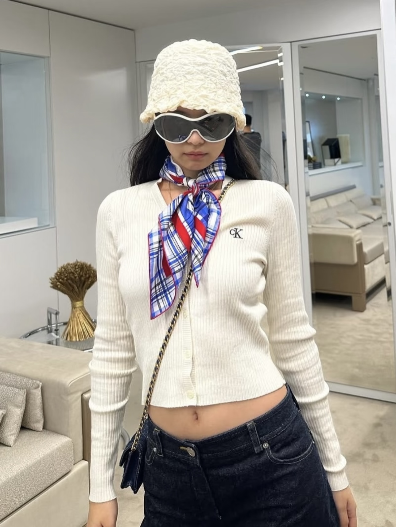 Jennie的秋日穿搭大公开，慵懒野性小猫感，超美ing