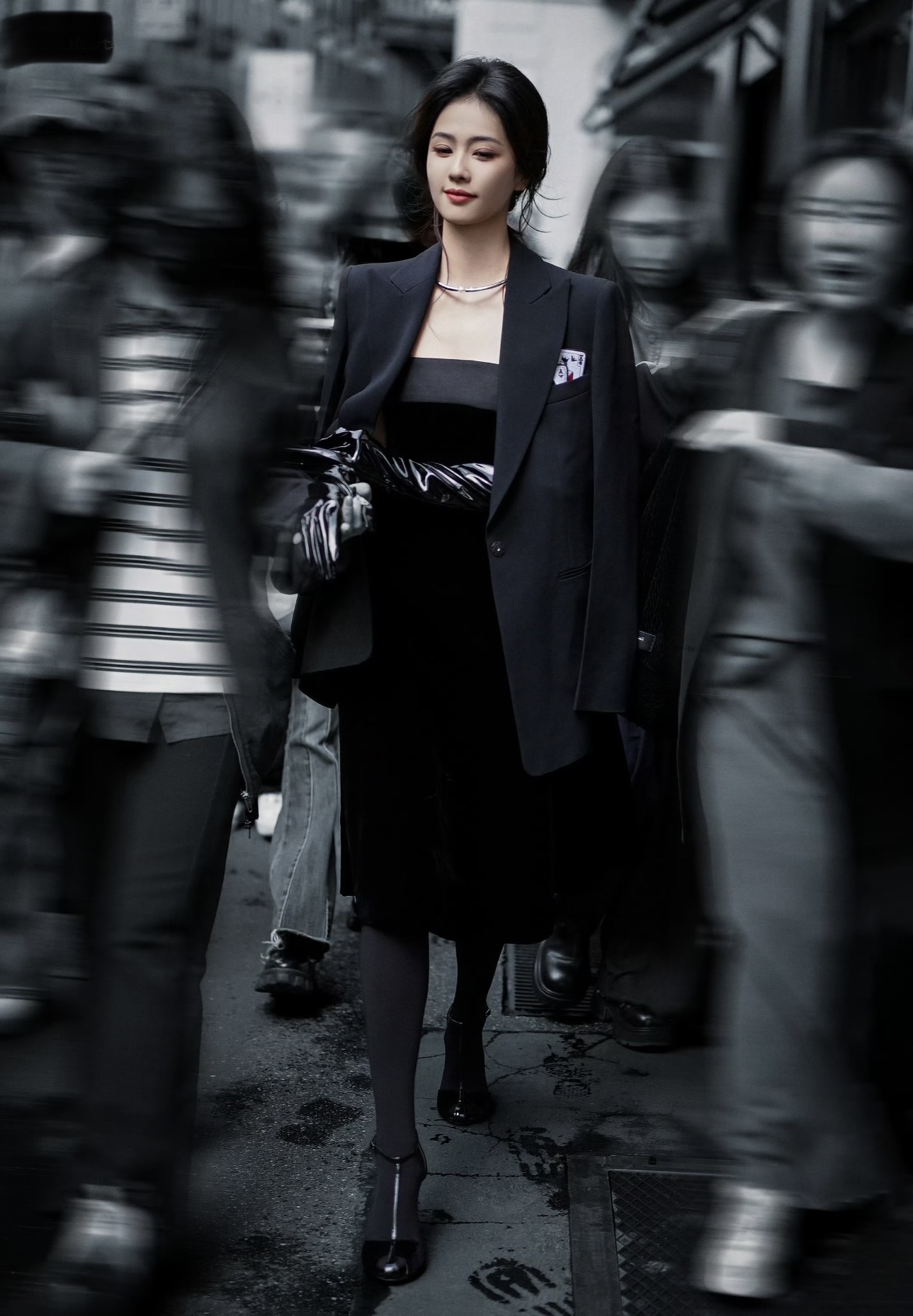 伦敦、米兰时装周“杀”疯啦！众星云集，闪耀国际