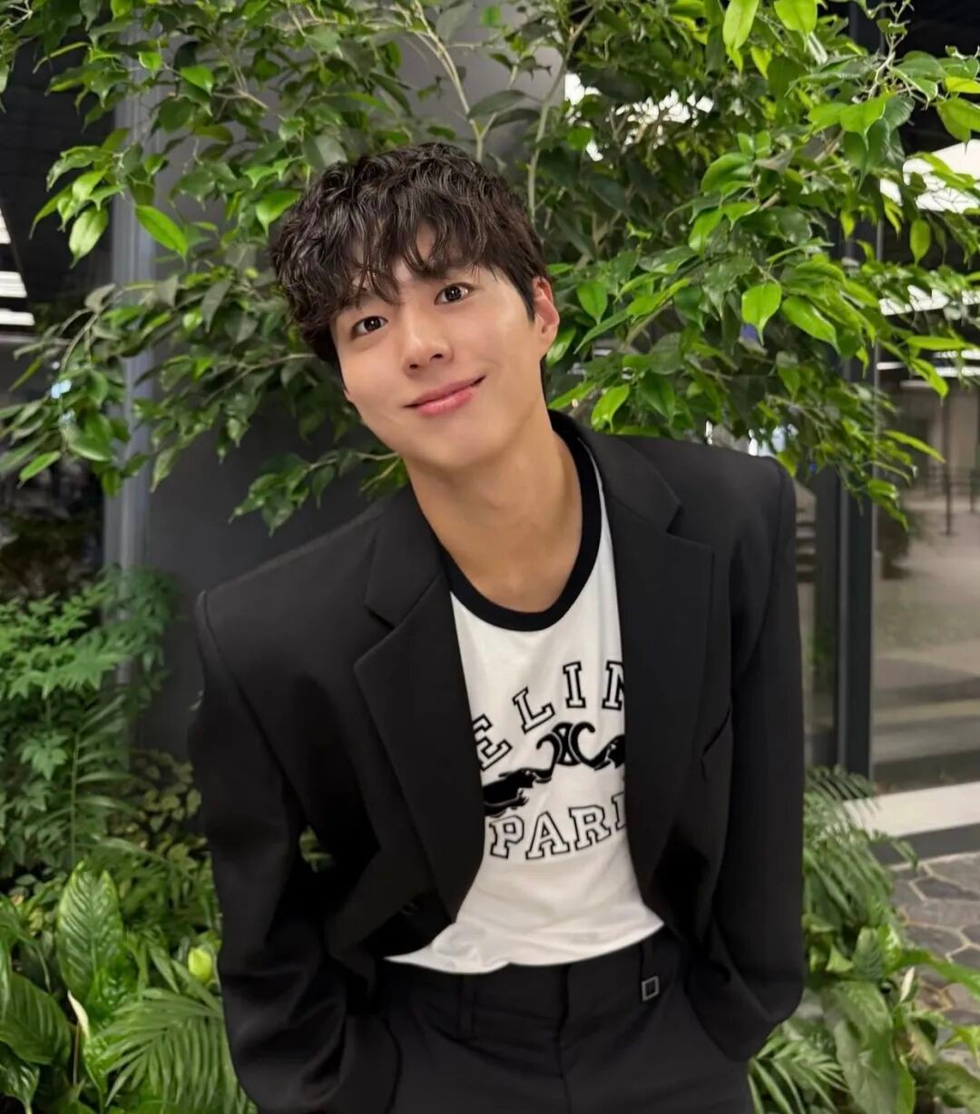 从《请回答1988》到现在，朴宝剑的衣品进化史：男生品味修炼手册