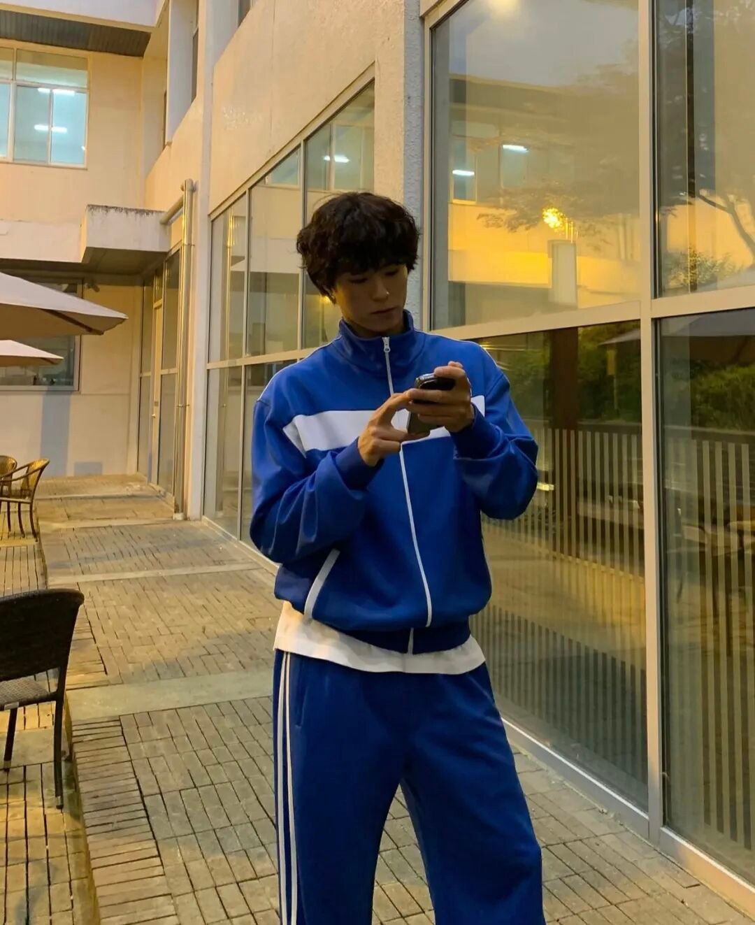 从《请回答1988》到现在，朴宝剑的衣品进化史：男生品味修炼手册