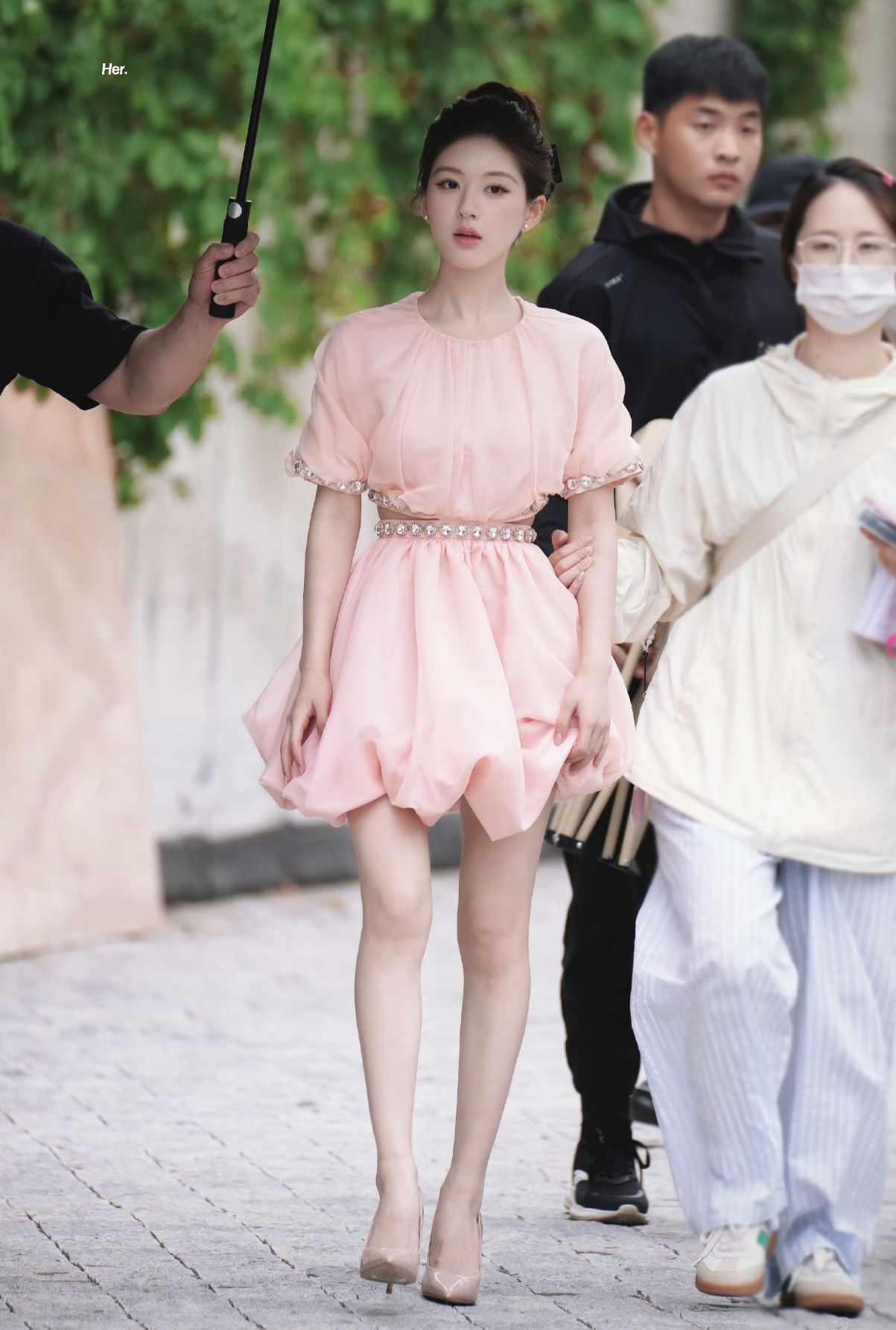 许妍的花样衣橱大放送，或休闲或温柔，每一套都超时尚