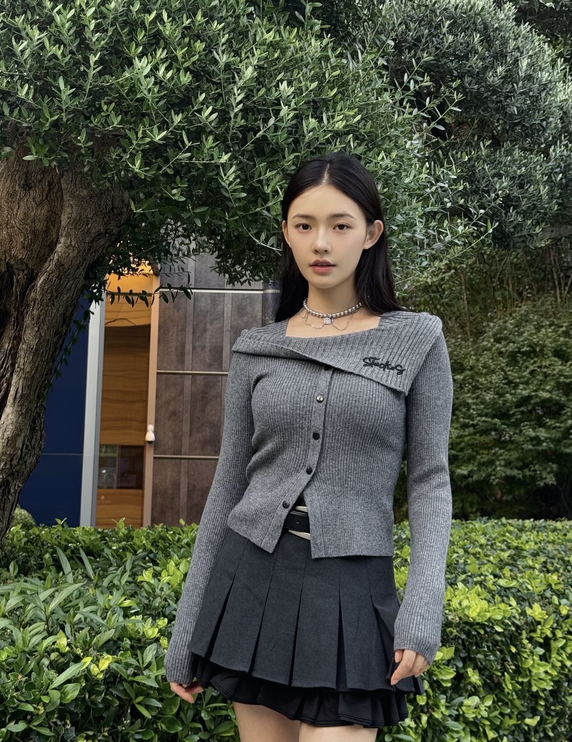 林允陈瑶包上恩新剧各显各美，私服穿搭时尚百变，你最get到谁