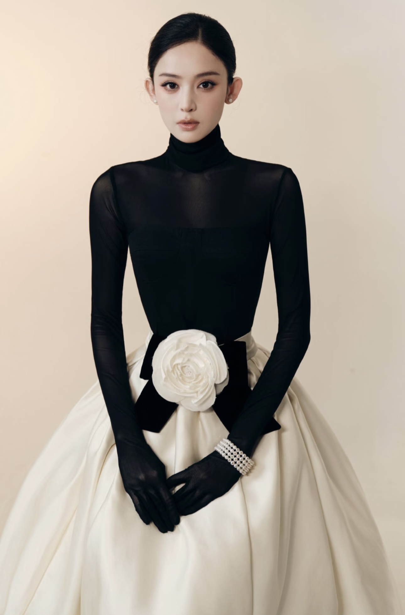 VOGUE时尚之力盛会，以花为名，让众星闪耀红毯