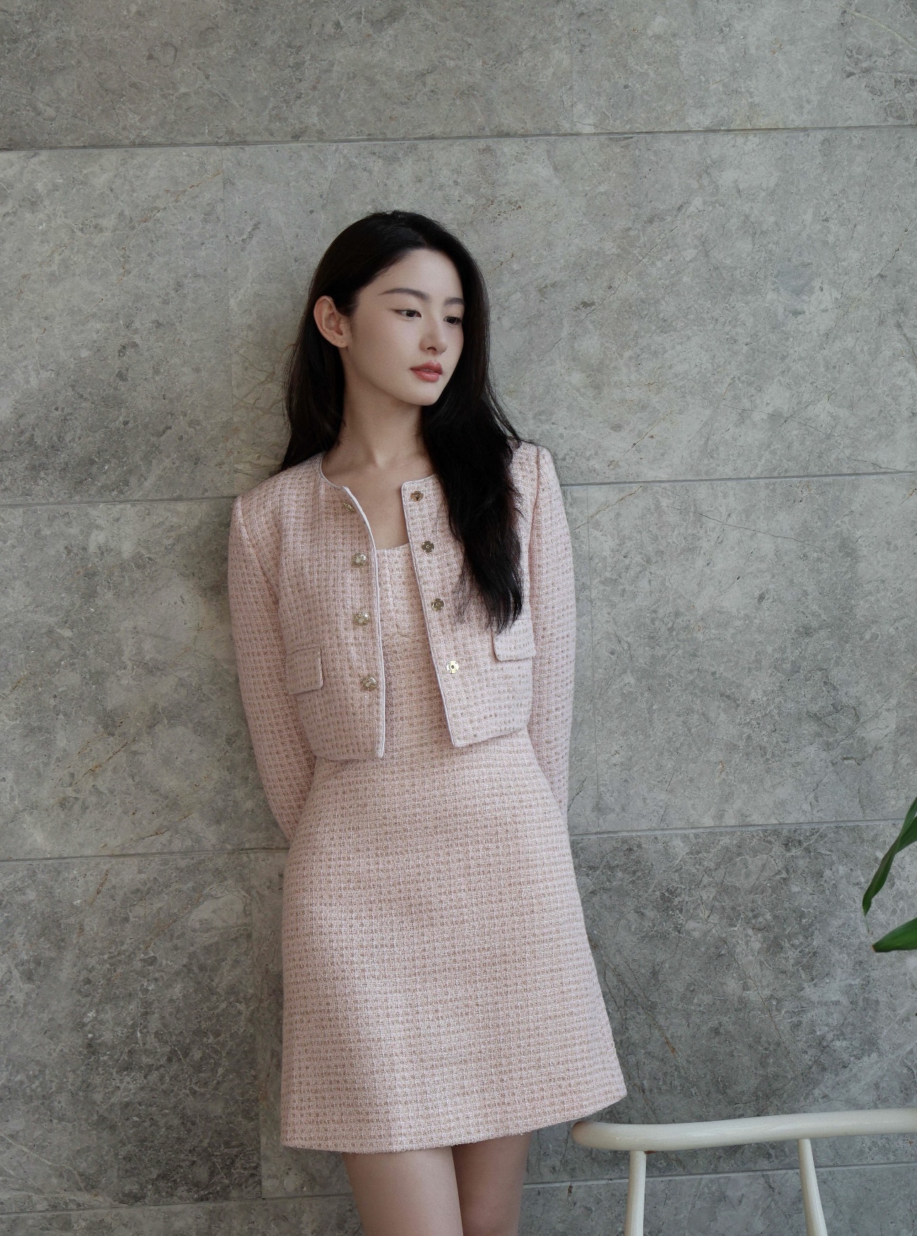 又被赵晴惊艳到了，清瘦又甜美，私服超百搭！超日常！