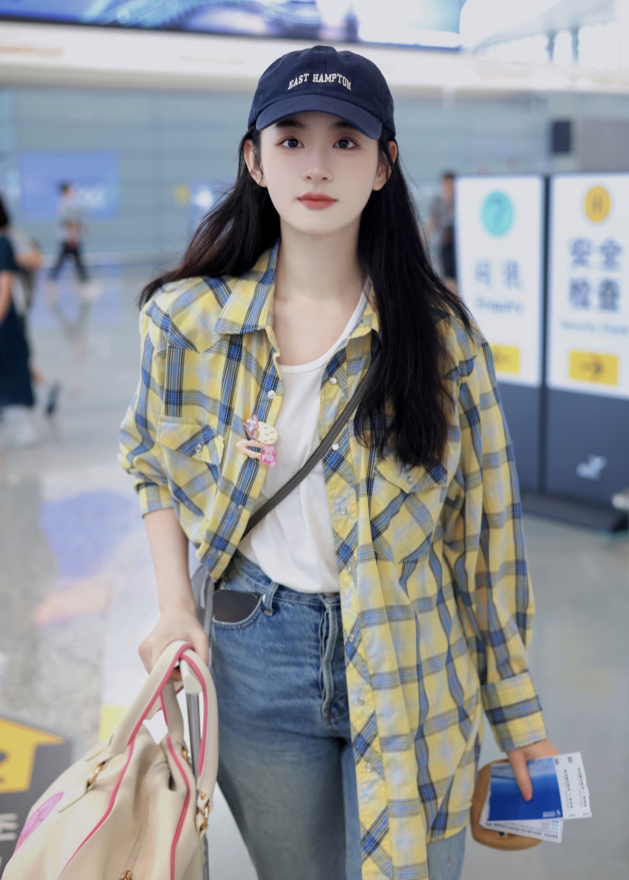 又被赵晴惊艳到了，清瘦又甜美，私服超百搭！超日常！