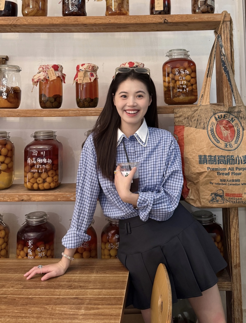 赵露思鞠婧祎是行走的穿搭种草机，小个子女生必备，慵懒又甜美