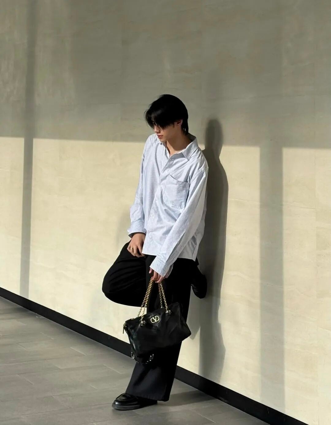 挖到宝藏了！泰国歌手Peemwasu的穿搭，简直是隐藏的时尚教科书！