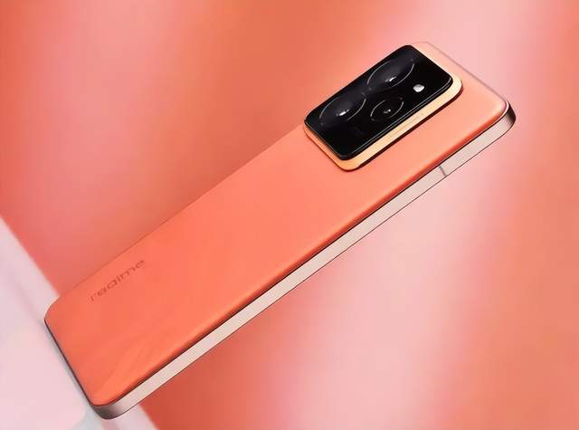 真我GT8Pro上市，高端性能游戏机型好用吗？