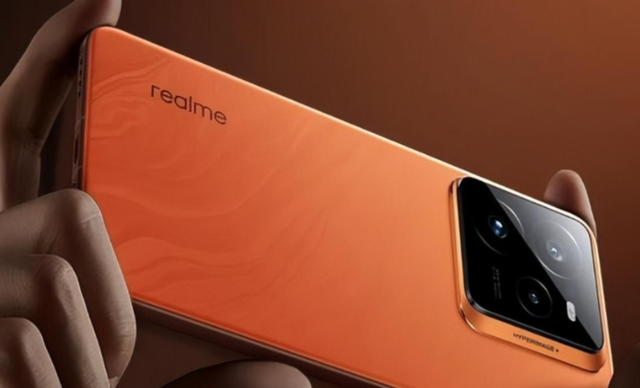 真我GT8Pro上市，高端性能游戏机型好用吗？