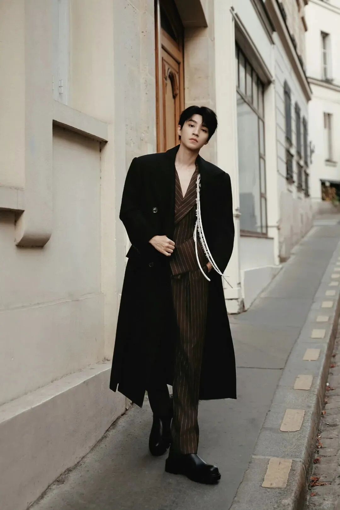 看男人先看鞋，决定男人品味层级的，是一双鞋。