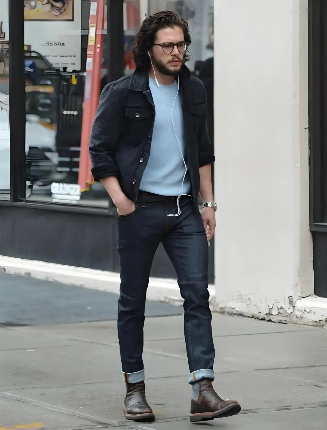 看男人先看鞋，决定男人品味层级的，是一双鞋。