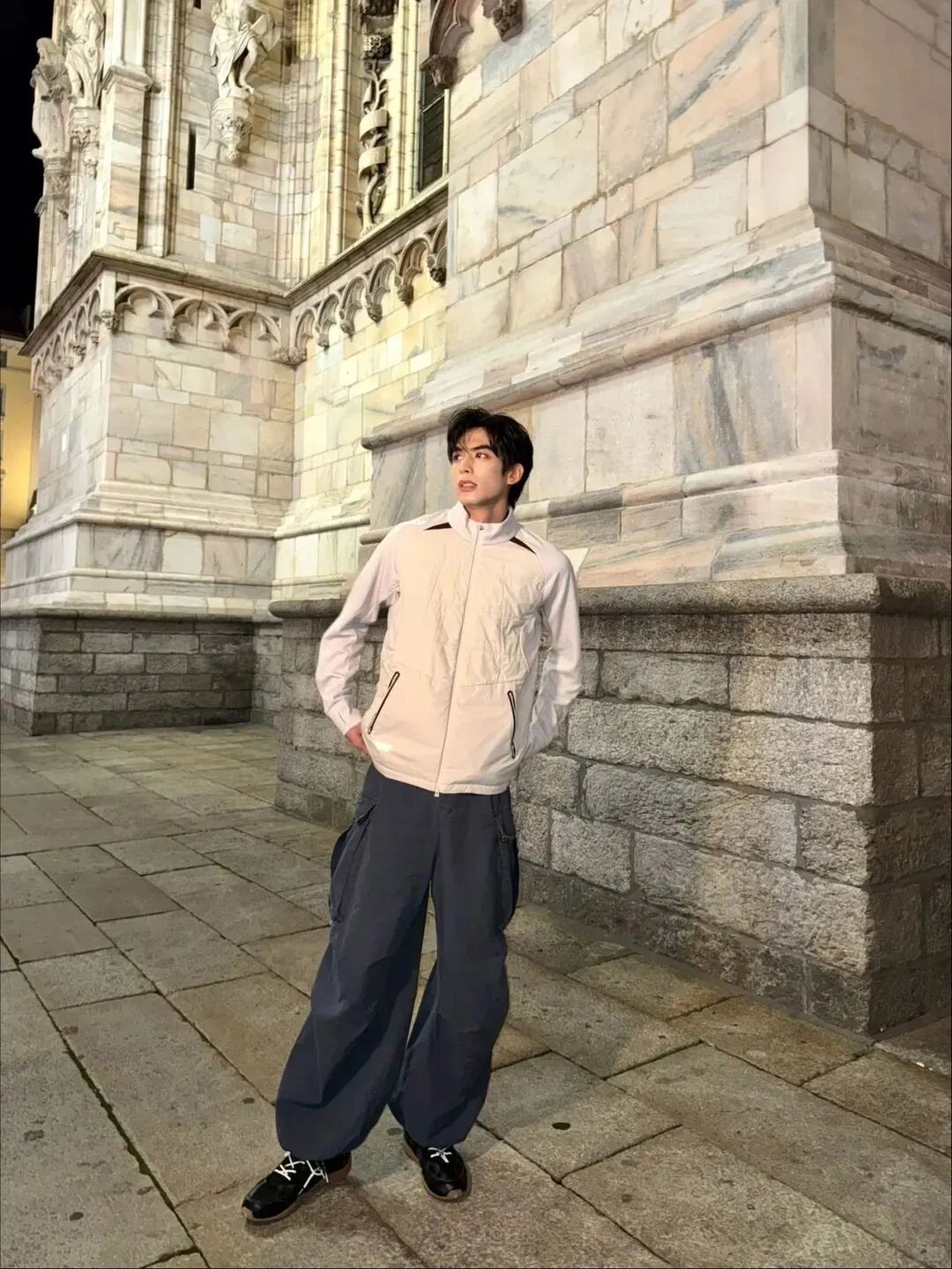 看男人先看鞋，决定男人品味层级的，是一双鞋。