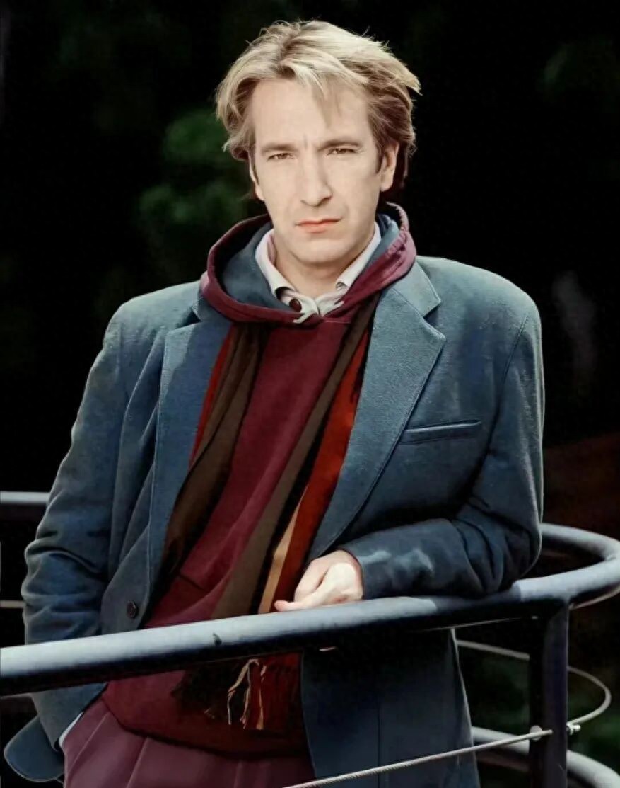 男生冬季质感穿搭指南：用精简搭配，穿出无声的高级感