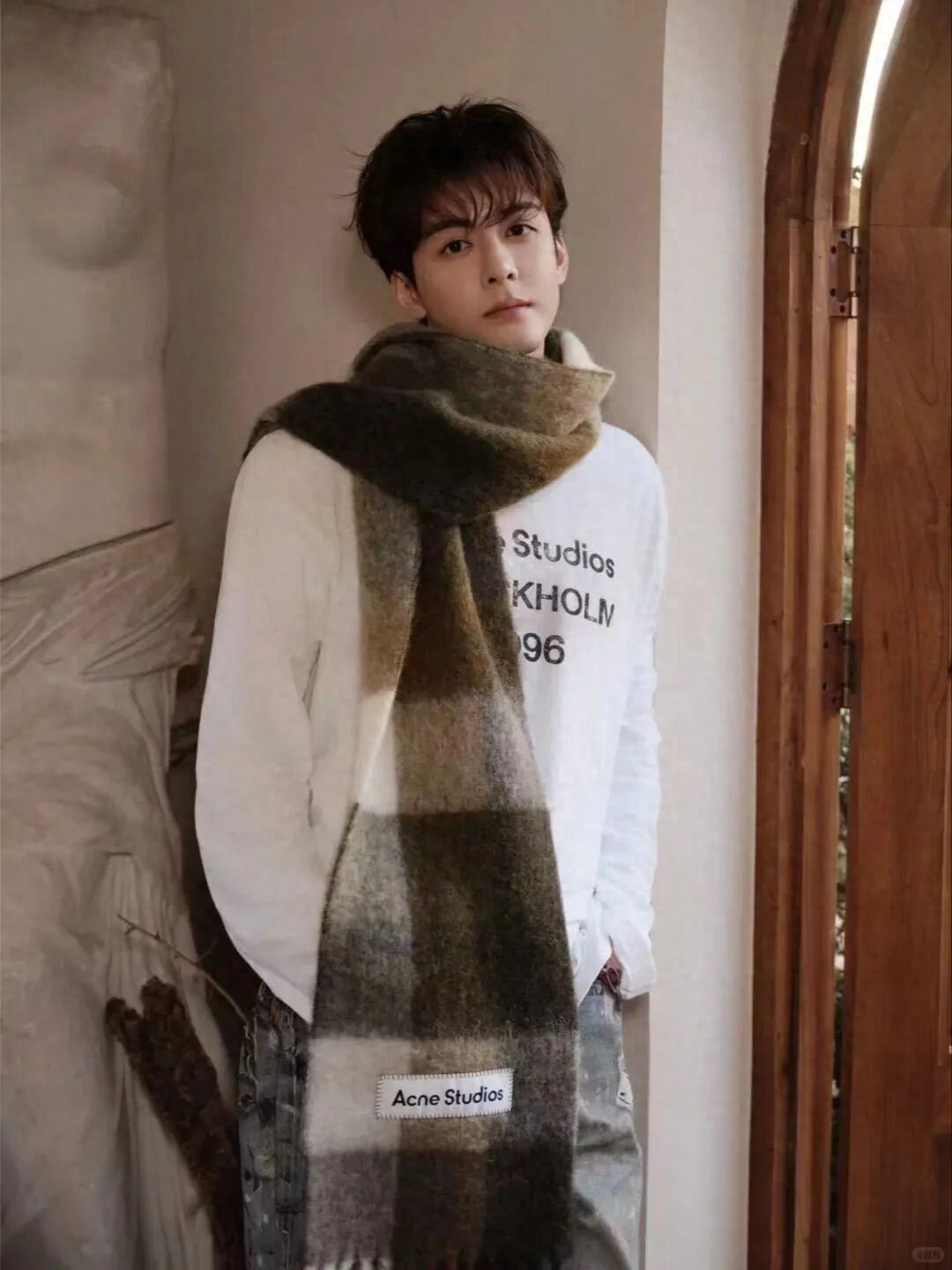 围巾：优雅与危险并存，是男人最温柔的武器，也考验审美功底。