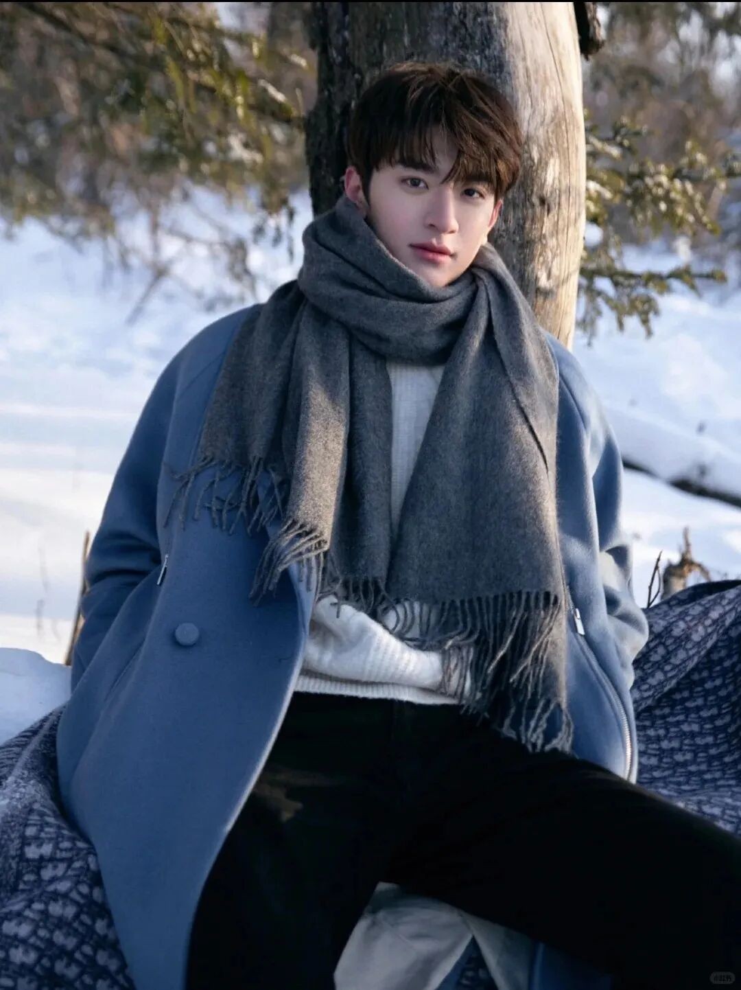 围巾：优雅与危险并存，是男人最温柔的武器，也考验审美功底。