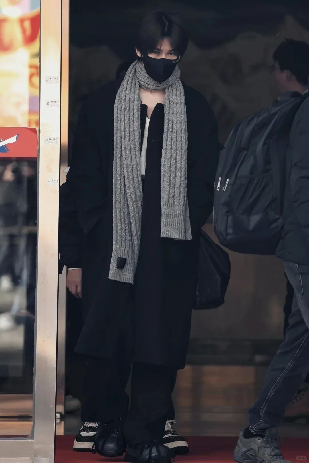 围巾：优雅与危险并存，是男人最温柔的武器，也考验审美功底。