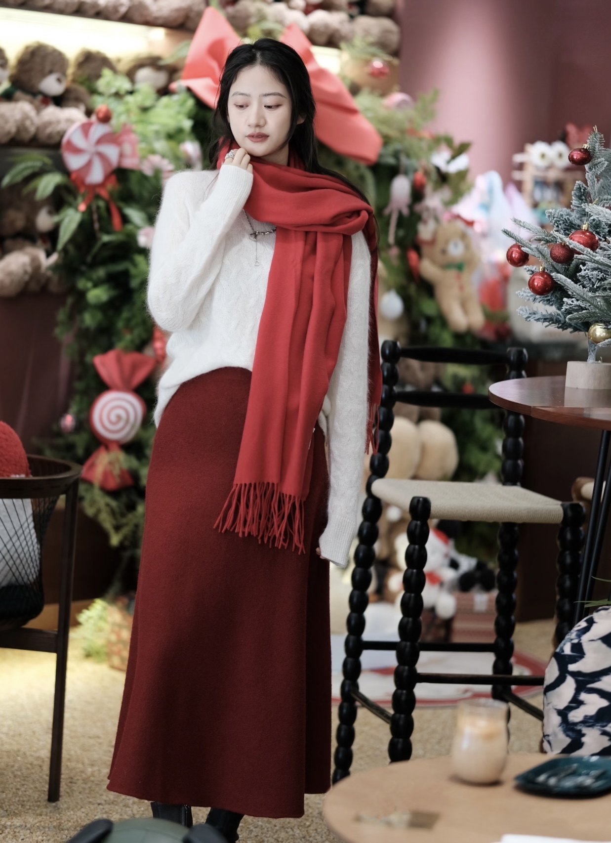 圣诞氛围感穿搭，红色、棕色复古感十足，来挑一套过节吧