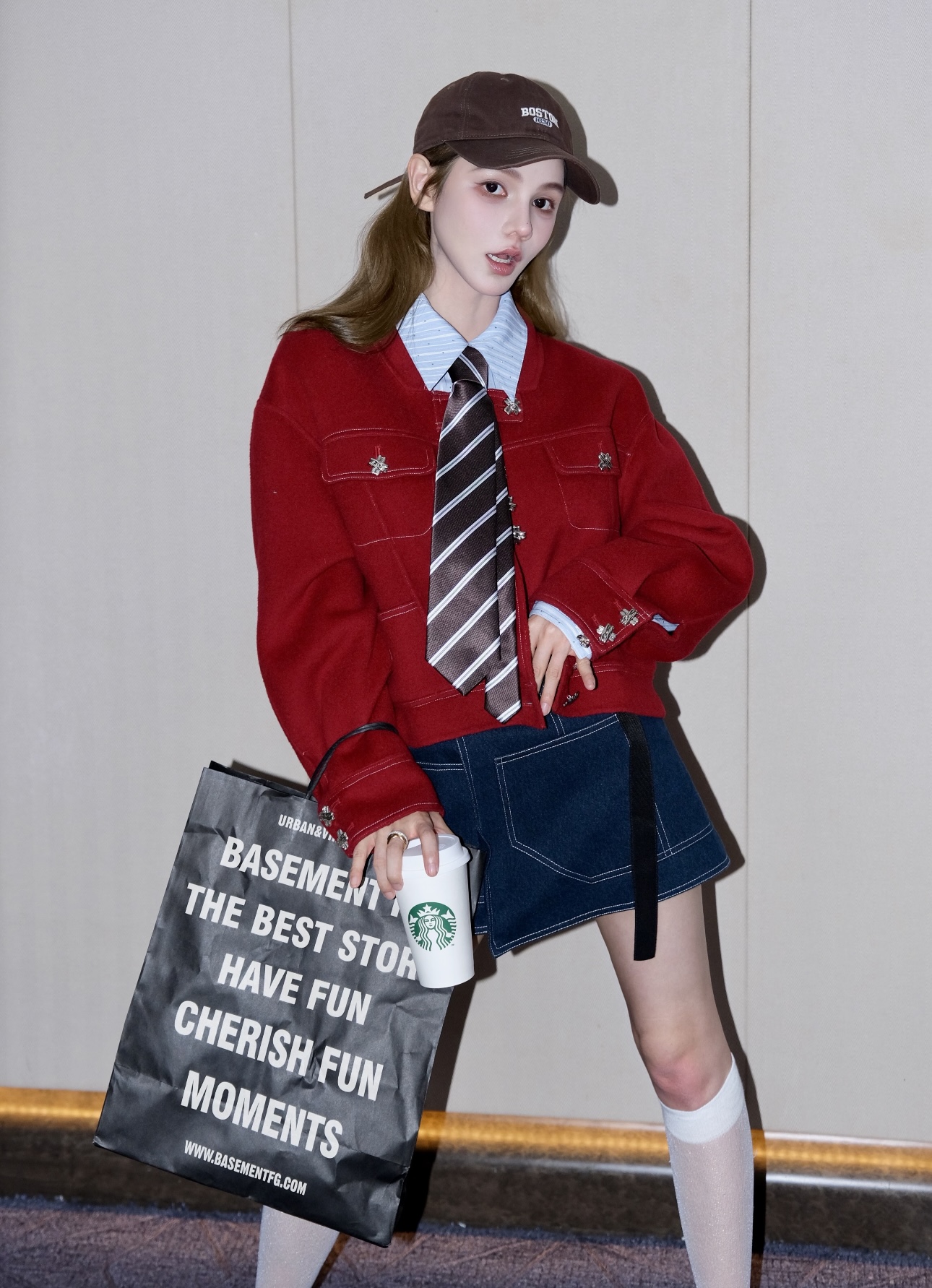 圣诞氛围感穿搭，红色、棕色复古感十足，来挑一套过节吧