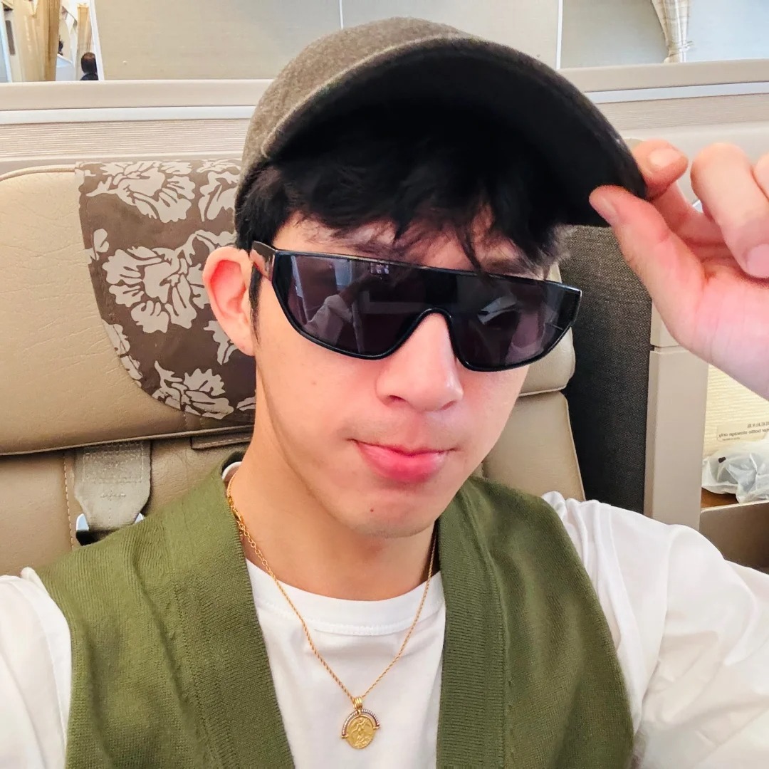 谁说男明星只会花里胡哨？井柏然的私服穿搭是高级审美！抄吧！